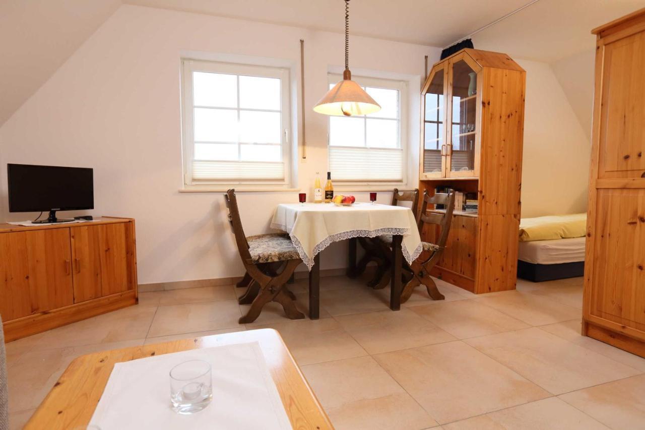 Ferienwohnung auf dem Bio-Obsthof Twielenfleth Exterior foto
